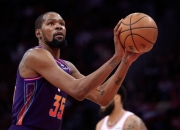 杜兰特关键节点战术调整，掘金带队取胜！