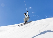 浓眉哥重返赛场，表现优异首场状态出色，RNG观众沸腾！再创辉煌时刻