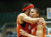 热火不断突破！蒂姆连续十五场比赛得分破纪录，赛场气氛高涨