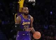 詹姆斯新星重返赛场表现突出，公牛前途光明！观众掌声雷动的简单介绍